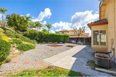 39555 Glenwood Court, Murrieta, CA 92563 - Photo 30