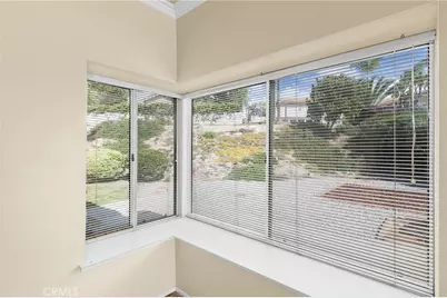 39555 Glenwood Court, Murrieta, CA 92563 - Photo 14