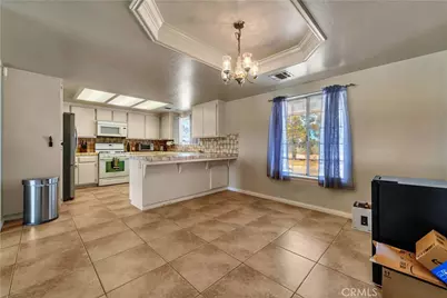 8016 W Avenue D12, Lancaster, CA 93536 - Photo 6