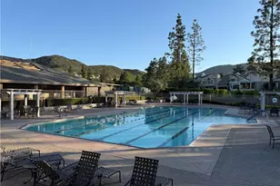 38220 Oaktree Loop, Murrieta, CA 92562 - Photo 8