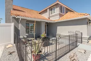 41045 Willowbend, Murrieta, CA 92563 - Photo 2