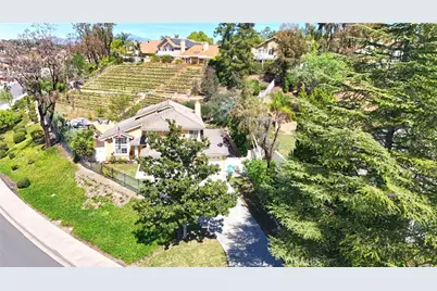 31465 Paseo Goleta, Temecula, CA 92592 - Photo 2