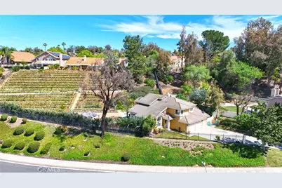 31465 Paseo Goleta, Temecula, CA 92592 - Photo 4
