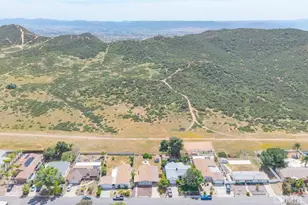 24799 Split Rail Rd, Wildomar, CA 92595 - Photo 32