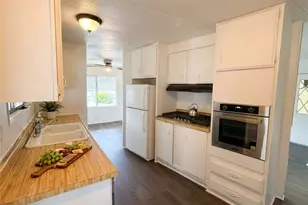 575 S Lyon Ave, Hemet, CA 92543 - Photo 4