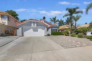 24352 Via Briones, Murrieta, CA 92562 - Photo 2