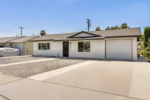 579 W Mayberry Ave, Hemet, CA 92543 - Photo 2