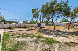 579 W Mayberry Ave, Hemet, CA 92543 - Photo 38