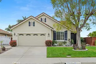 30179 Iron Horse Dr, Murrieta, CA 92563 - Photo 2