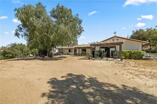 38680 Avenida De La Bandolero, Temecula, CA 92592 - Photo 24