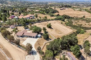 38680 Avenida De La Bandolero, Temecula, CA 92592 - Photo 1