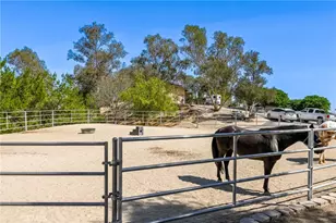 32360 Navajo Springs, Wildomar, CA 92595 - Photo 16