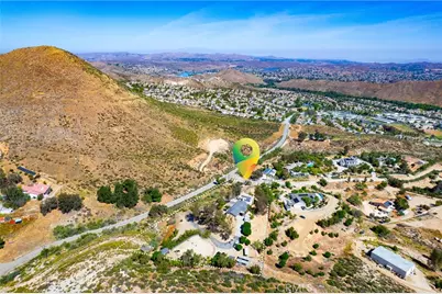 32360 Navajo Springs, Wildomar, CA 92595 - Photo 8