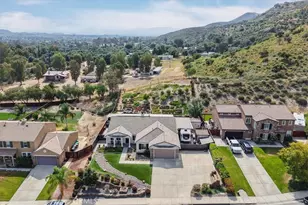 33260 Sheila Ln, Wildomar, CA 92595 - Photo 8