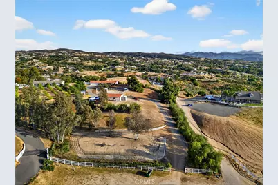 39775 Calle Bellagio, Temecula, CA 92592 - Photo 4