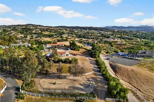 39775 Calle Bellagio, Temecula, CA 92592 - Photo 4