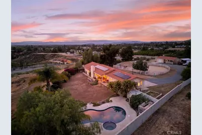 39775 Calle Bellagio, Temecula, CA 92592 - Photo 2