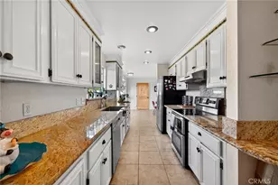 39775 Calle Bellagio, Temecula, CA 92592 - Photo 18
