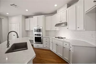 30840 Point Woods Court, Temecula, CA 92591 - Photo 10