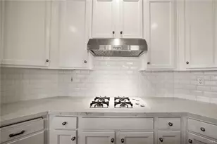 30840 Point Woods Ct, Temecula, CA 92591 - Photo 16