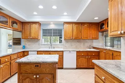 19170 Vista De Cielo, Murrieta, CA 92562 - Photo 12