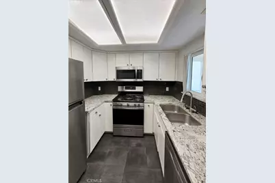 14405 Cerise #13, Hawthorne, CA 90250 - Photo 8