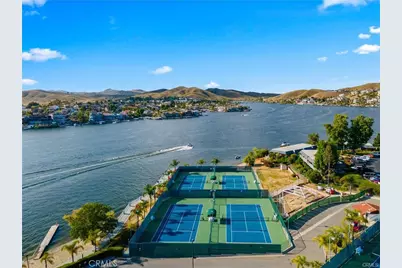 21903 Strawberry, Canyon Lake, CA 92587 - Photo 18