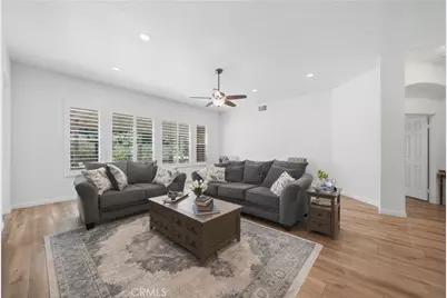 23553 Bending Oak Ct, Murrieta, CA 92562 - Photo 8