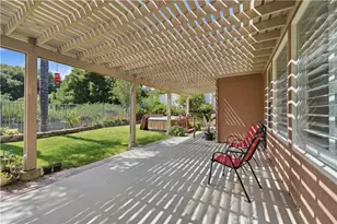23553 Bending Oak Ct, Murrieta, CA 92562 - Photo 36