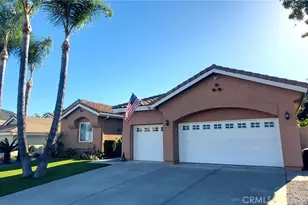 23553 Bending Oak Ct, Murrieta, CA 92562 - Photo 2