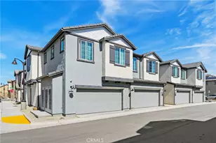 32612 Manhattan, Winchester, CA 92596 - Photo 2