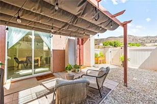 27620 Desert Gold Ct, Murrieta, CA 92562 - Photo 12