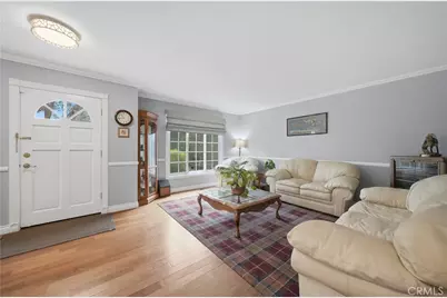 375 Woodland Hills Drive, Escondido, CA 92029 - Photo 6