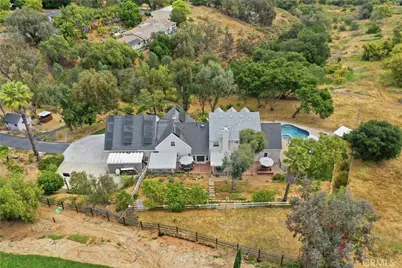 375 Woodland Hills Drive, Escondido, CA 92029 - Photo 2