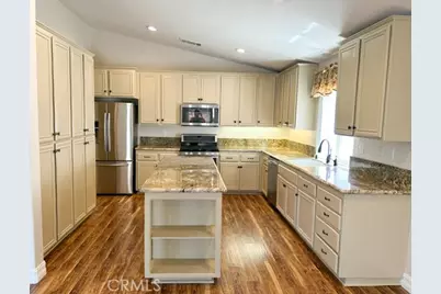 30296 Mondavi Circle, Murrieta, CA 92563 - Photo 8