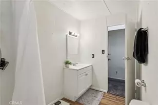 22819 Skylink, Canyon Lake, CA 92587 - Photo 36