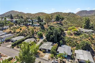 22819 Skylink, Canyon Lake, CA 92587 - Photo 38
