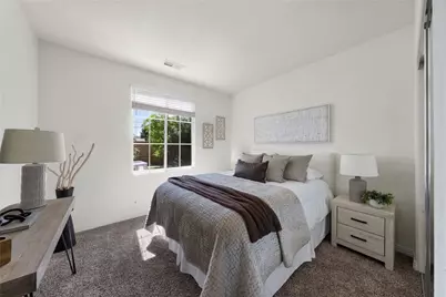 24239 Broad Oak Street, Murrieta, CA 92562 - Photo 4