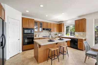 24239 Broad Oak Street, Murrieta, CA 92562 - Photo 16