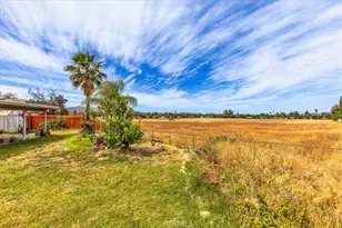 44194 Meadow Grove, Hemet, CA 92544 - Photo 32