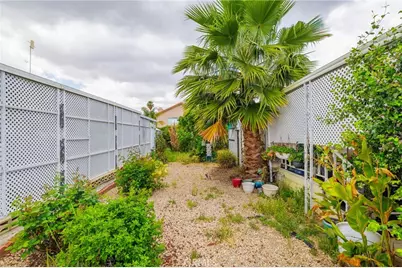 881 N Lake #219, Hemet, CA 92544 - Photo 36