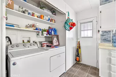 881 N Lake #219, Hemet, CA 92544 - Photo 32