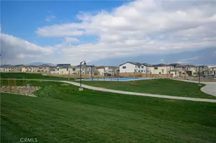 2431 Gunner Ridge Way, Rialto, CA 92377 - Photo 26