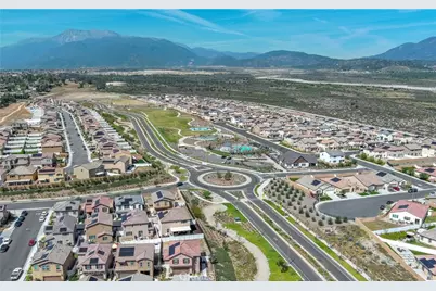 2433 Gunner Ridge Way, Rialto, CA 92377 - Photo 24