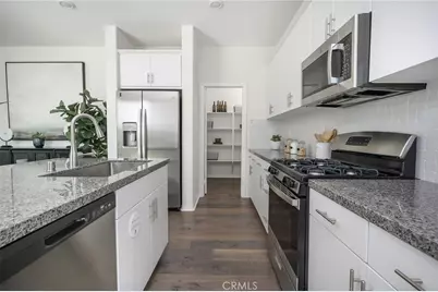 2433 Gunner Ridge Way, Rialto, CA 92377 - Photo 6