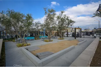 2433 Gunner Ridge Way, Rialto, CA 92377 - Photo 26