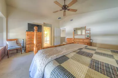 25220 Corte Sur, Murrieta, CA 92563 - Photo 32