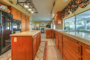 25220 Corte Sur, Murrieta, CA 92563 - Photo 18