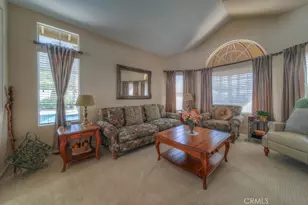 25220 Corte Sur, Murrieta, CA 92563 - Photo 6