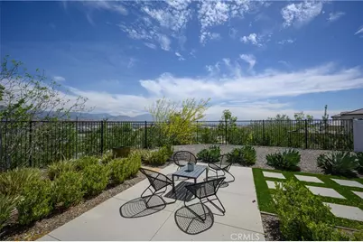 2435 Gunner Ridge Way, Rialto, CA 92377 - Photo 20